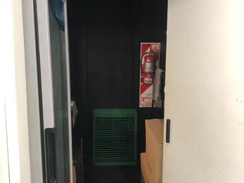 Local en Alquiler Via Púb.