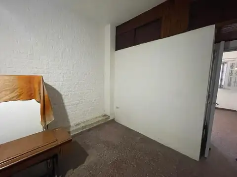 CASA EN PH DE PLANTA BAJA AL FRENTE. TOTALMENTE INDEPENDIENTE.