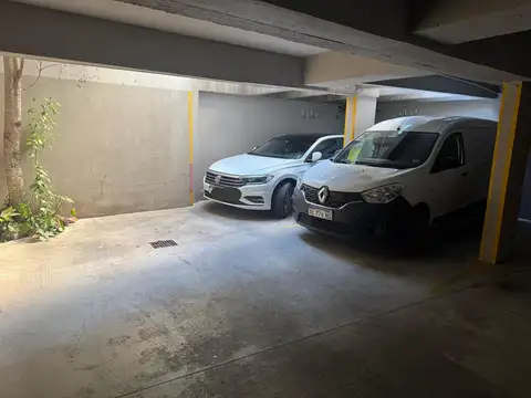 Venta cochera semicubierta Palermo