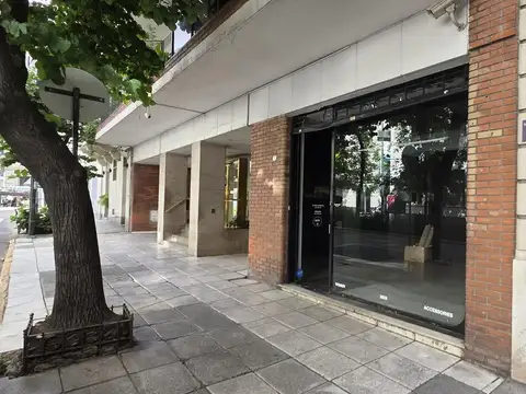 Local en Alquiler en Recoleta, $ 2.500.000
