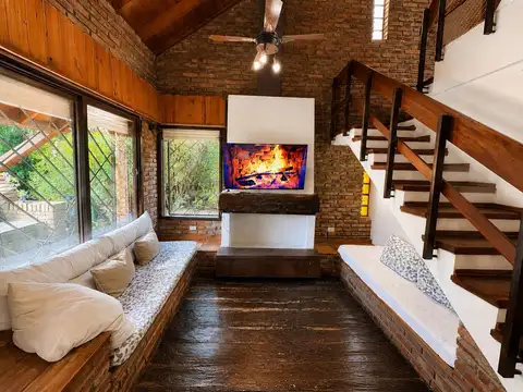 Casa 4 ambientes con 1 baño