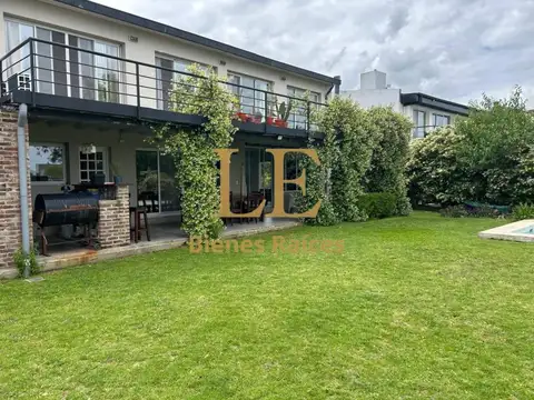 Casa en Venta en El Cantón, USD 350.000