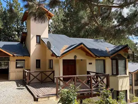 Venta casa categoría barrio Aldea del Este vista
