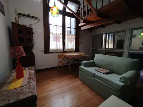 Depto Tipo Casa en Venta en Once, USD 80.000