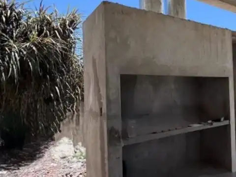 Casa en Venta en El Cantón - Barrio Golf, USD 260.000