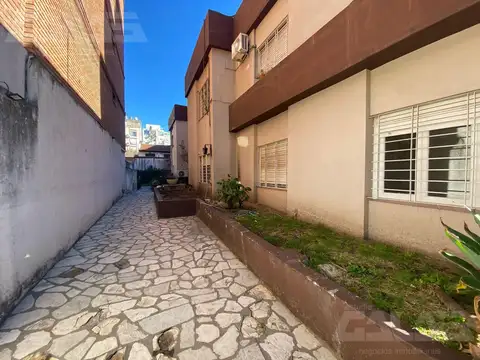 Depto Tipo Casa en Alquiler de 3 ambientes