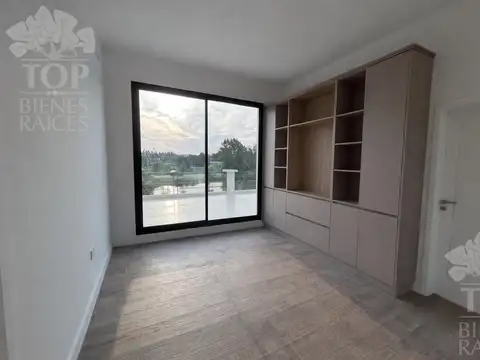 Casa a estrenar en El Canton Islas a la laguna