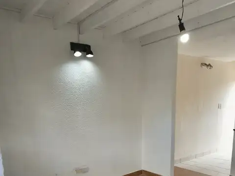 3 De Febrero 1200, Piso PB