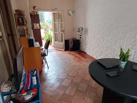 Depto Tipo Casa 2 ambientes con 1 baño