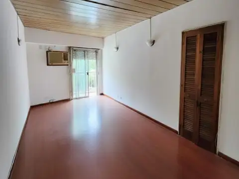 Departamento en Alquiler en Caballito Sur, $ 650