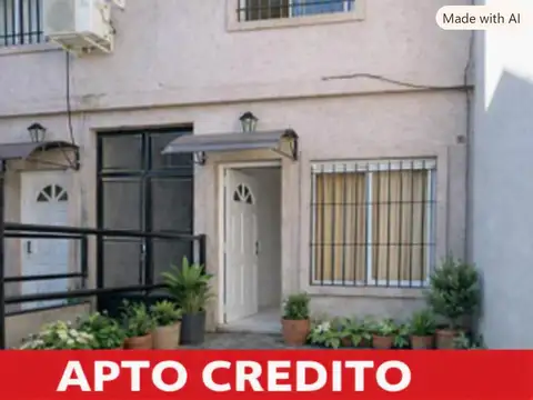 VENTA DE DUPLEX DE 3 AMBIENTES EN CIUDAD MADERO