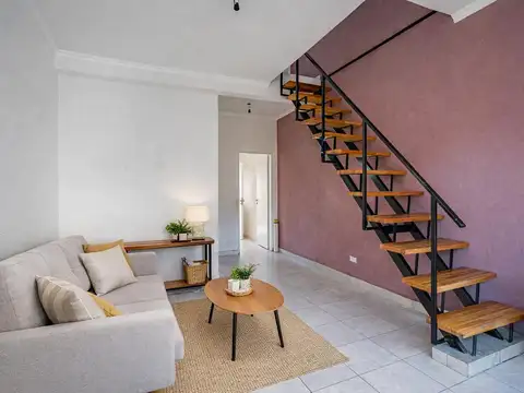 Depto Tipo Casa en Venta de 3 ambientes