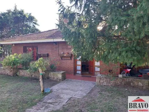 Chalet / Casa en venta de 3 dormitorios c/ garaje en Zona Centro