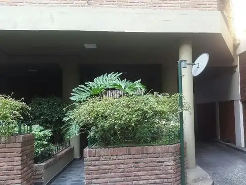 Cochera fija cub se puede alquilar a personas ajenas al edif