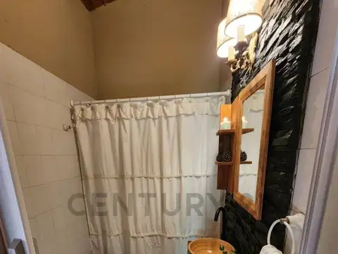 Casa 2 ambientes con 1 baño