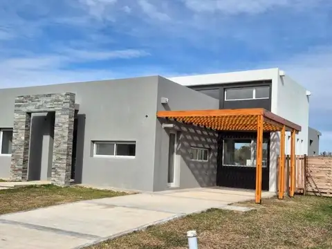 Casa en Venta en Puertos - Barrio Nativas, USD 299.999
