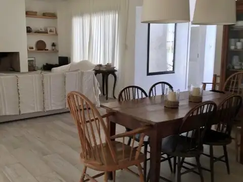 Casa en Alquiler en San Rafael, USD 2.200