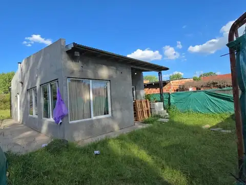 PROPIEDAD EN VENTA PARANA Y SANTA CRUZ GRAL.RODRIGUEZ