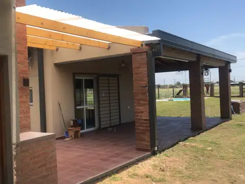 Casa en Venta en Colonia Benitez, USD 65.000