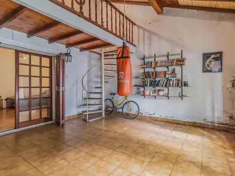 Casa en Venta con 1 cochera