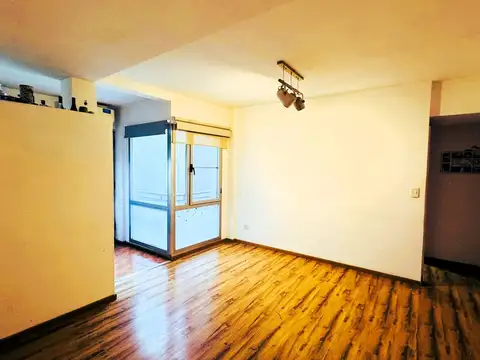 Departamento en Venta en Parque Chacabuco, USD 80.000