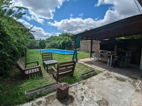 PH con pileta en Los Hornos