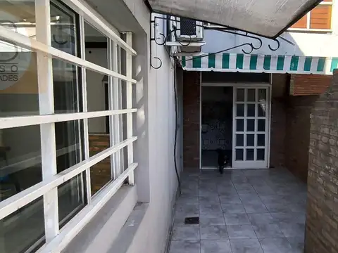 Depto Tipo Casa en Alquiler de 1 dormitorio