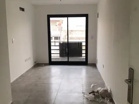 Departamento en Alquiler en Lomas de Zamora, $ 630.000