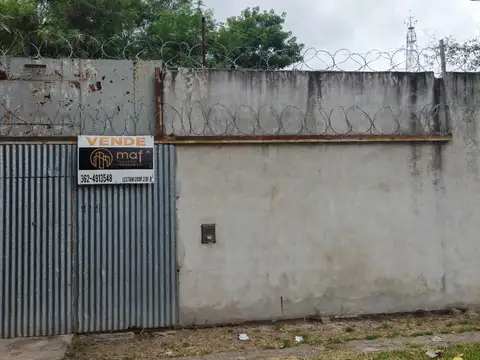 TERRENO CON CASA A RECICLAR