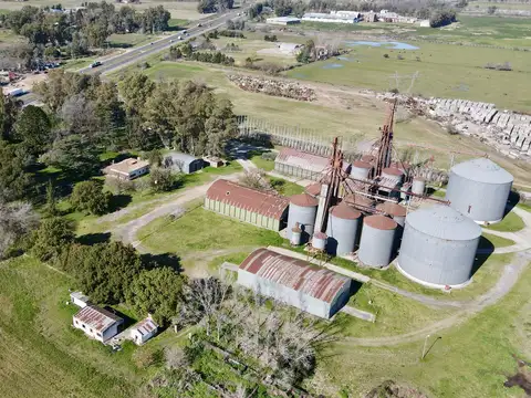 Predio Industrial con Planta de Silos para 27.000 tns. en venta en Los Cardales