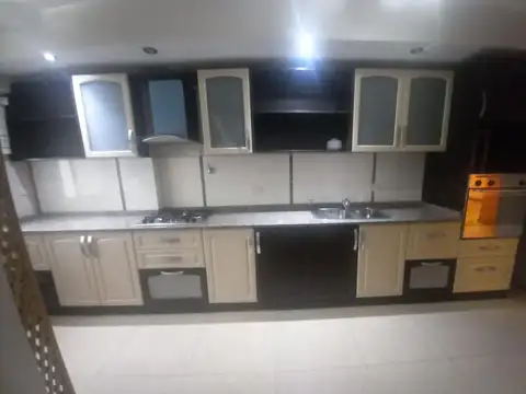 venta departamento 4 ambientes balcon Wilde torre prefectura