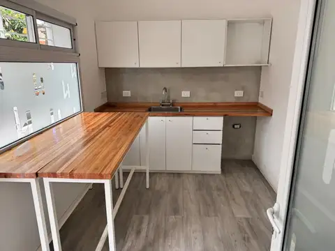 Oficina en Venta con 2 cocheras