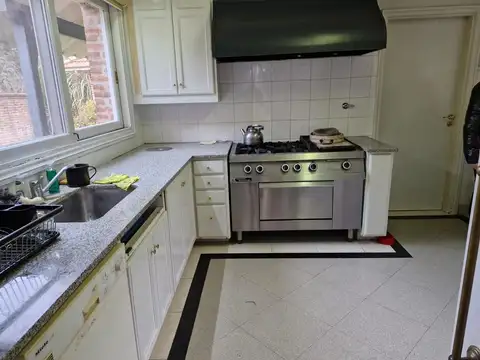 Quinta en Alquiler Temporal con 2 cocheras