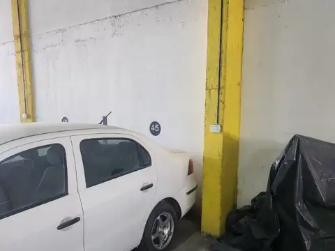 Cochera en Venta Fija