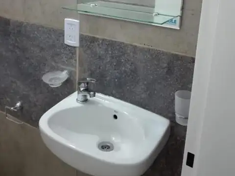 Departamento en Alquiler en Villa de Mayo, $ 530.000