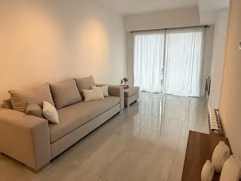 Venta de departamento de 3 ambientes a la calle - Av Luro 2500 - Centro - Mar del Plata