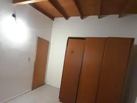 Departamento en Alquiler en Villa Santos Tesei, $ 400.000