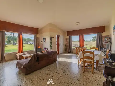 Venta de campo 5,8Ha. con casa en La Montañesa