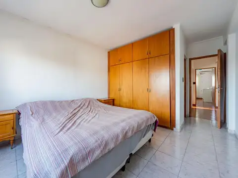 Departamento 4 ambientes con 2 baños