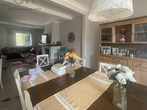Casa 7 ambientes con 3 baños