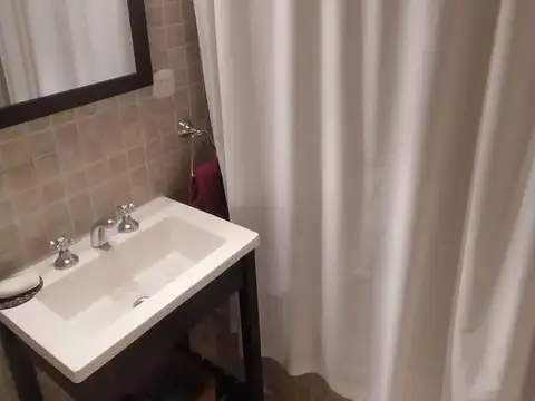 1  ambiente  amplio  luz y sol