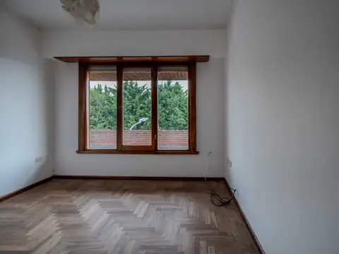 VENTA PH 4 AMB AL FRENTE CON TERRAZA VILLA PRIMERA