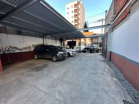 Cochera para Auto Lanus Este Centro (Consultar Motos)