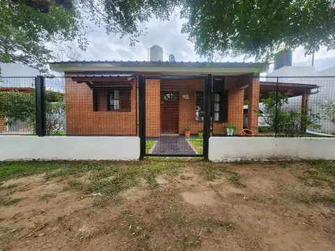 Casa a la venta en Comuna de San Roque. (C392)