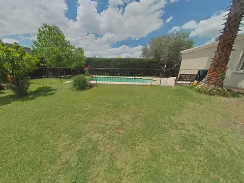 Casa en Venta en Lujan De Cuyo, USD 540.000