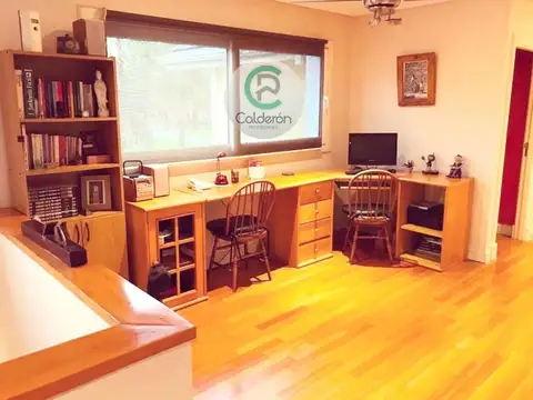 Casa 5 ambientes con 3 baños