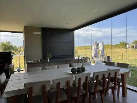 Casa en Venta en El Naudir, USD 315.000