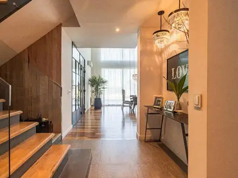 Venta  Casa 35 mts de costa al Rio/ apto credito