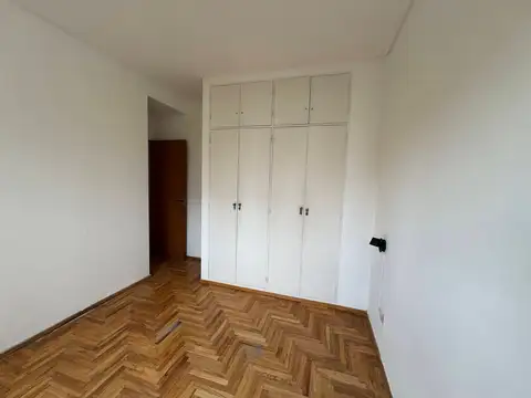 DEPARTAMENTO 2 AMBIENTES   BALCON SEMIPISO COLEGI