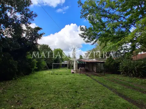 Casa en Alquiler con 1 cochera